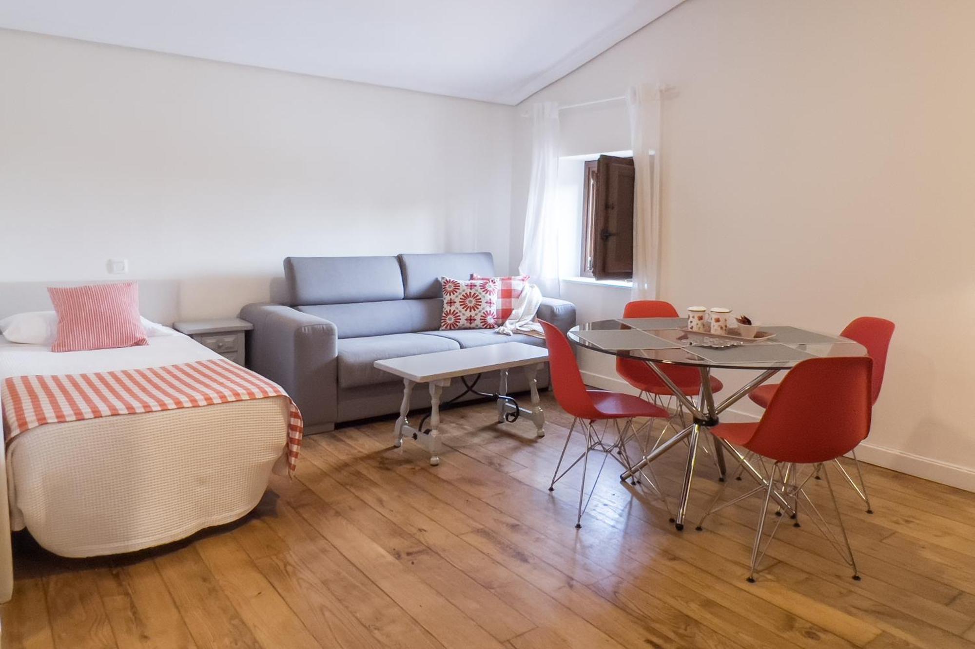 Apartamentos Santa Lucia Cabezón de la Sal Dış mekan fotoğraf