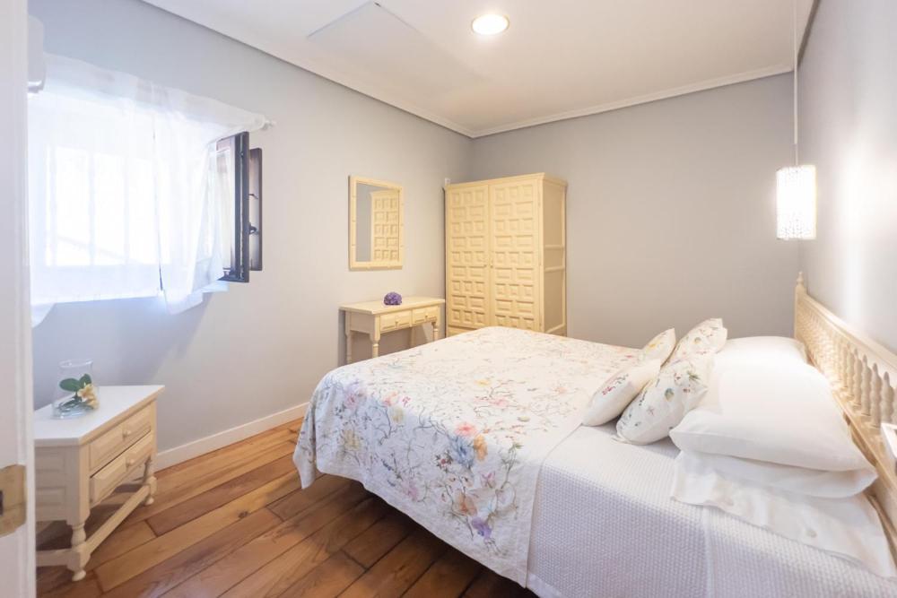 Apartamentos Santa Lucia Cabezón de la Sal Dış mekan fotoğraf