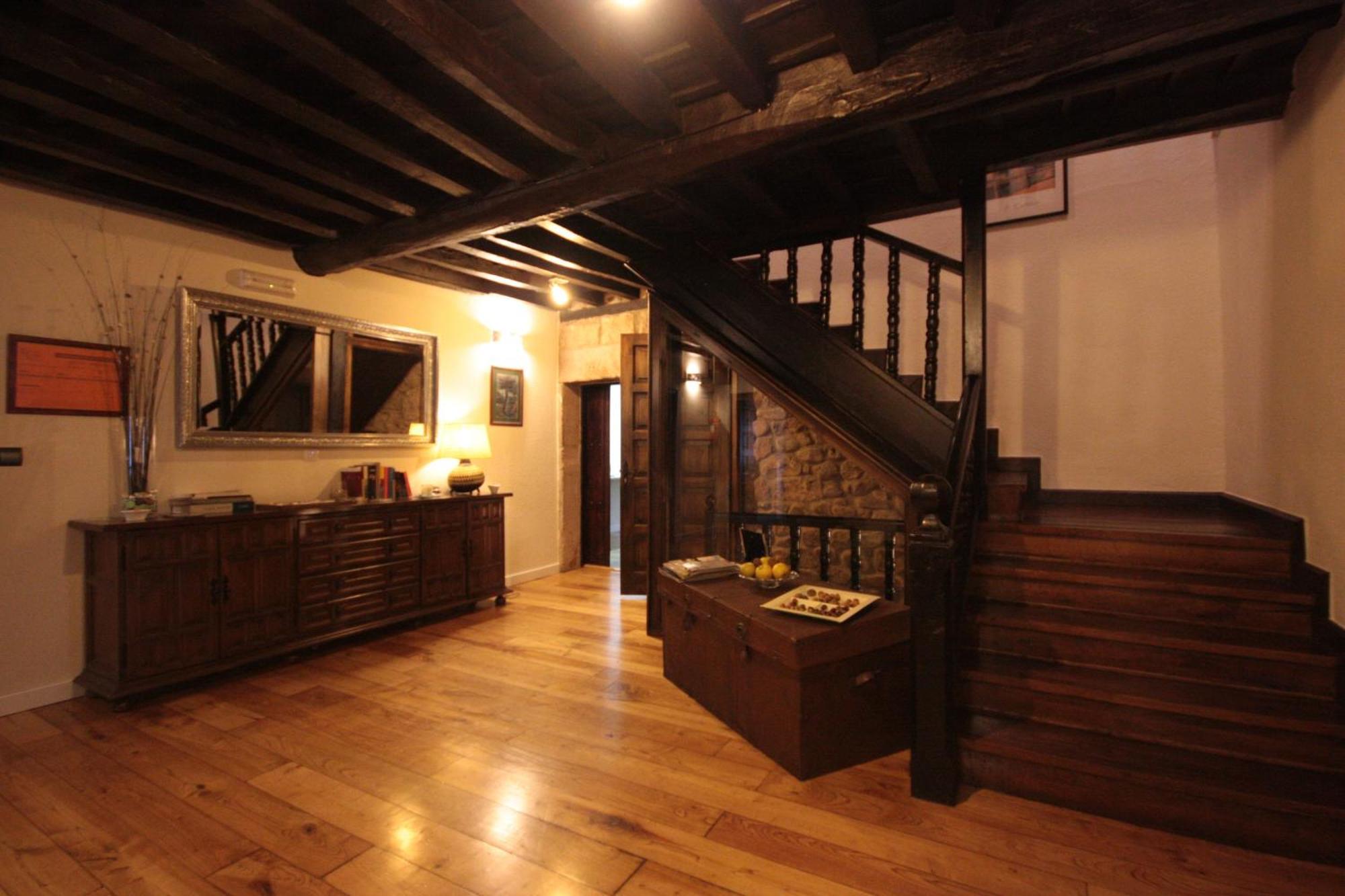 Apartamentos Santa Lucia Cabezón de la Sal Dış mekan fotoğraf
