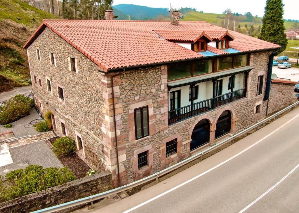 Apartamentos Santa Lucia Cabezón de la Sal Dış mekan fotoğraf